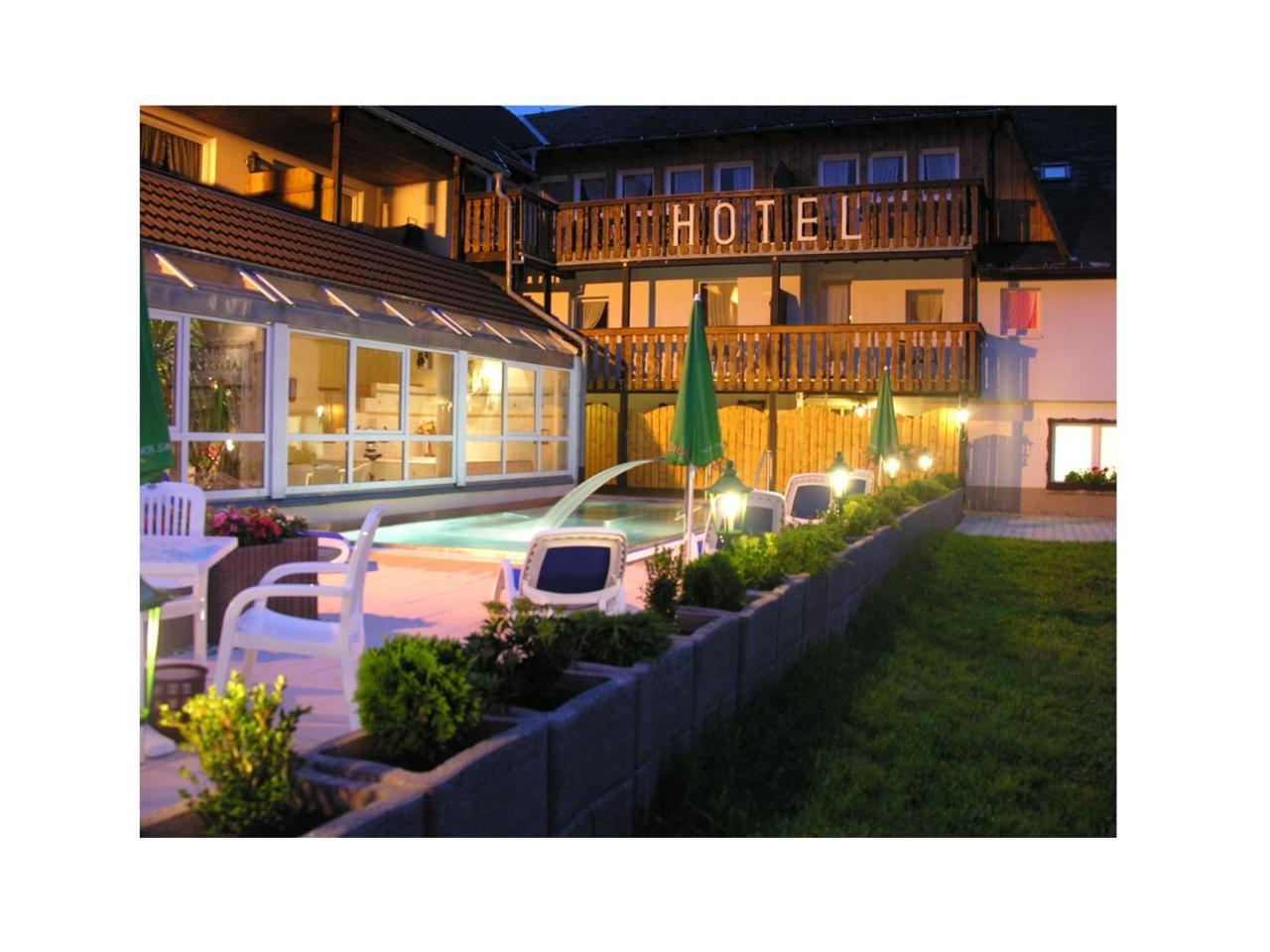 Hotel Kaltenbach Schönwalde Екстериор снимка
